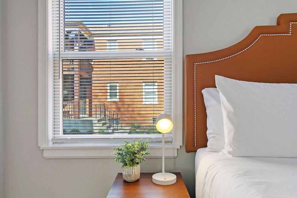 undefined 1BR Roomy Apartment in Bowmanville 5