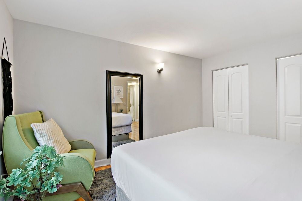 undefined Cozy 1BR Serene Apt in Bowmanville 5