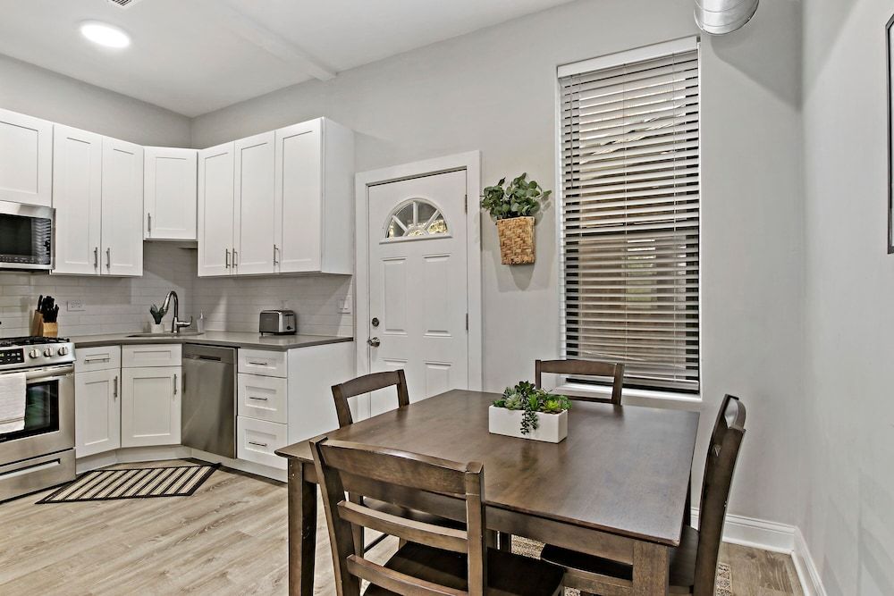 undefined 3BR Apt in Logan Square near Highlights 2