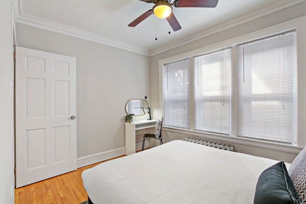 undefined 1BR Calm & Cozy Apt in Lincoln Square 9