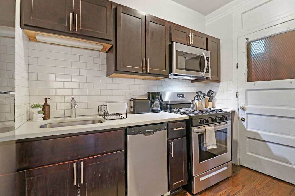 undefined 2BR Warm Lovely Home in Rogers Park 8