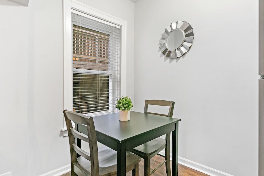 undefined Studio Superb Apt Near Loyola University 7