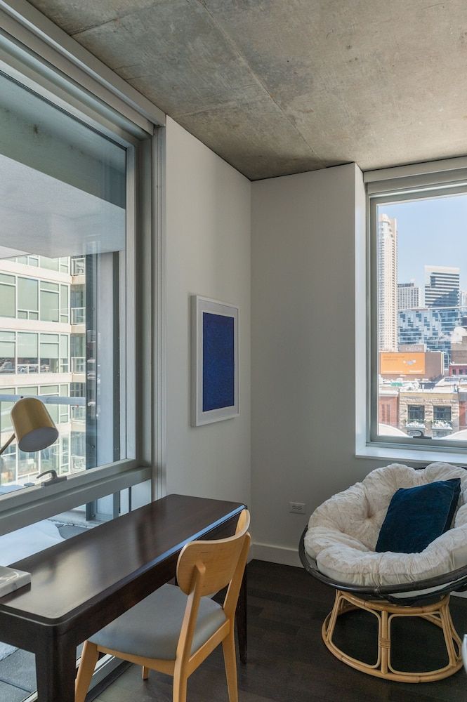 undefined Luxury Apartment With Private Office & Terrace 10