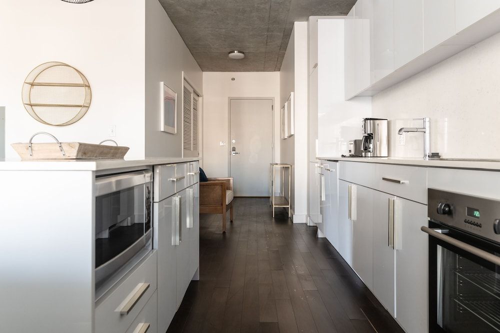 undefined Luxury Apartment With Private Office & Terrace 9