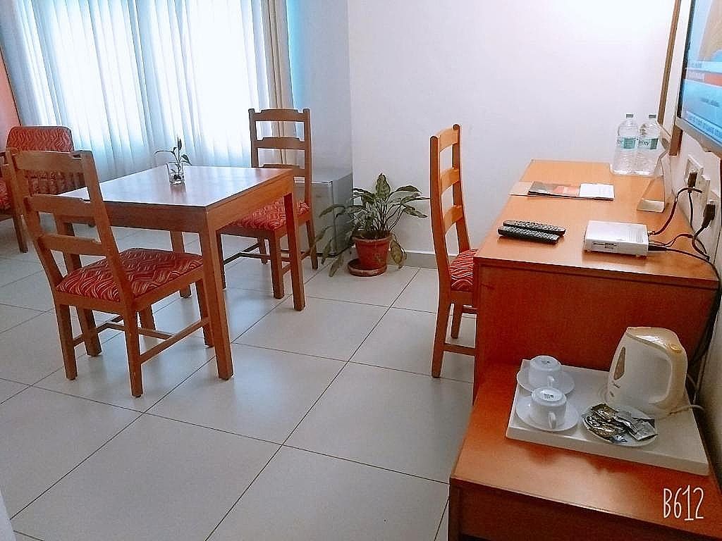 Food & Dining