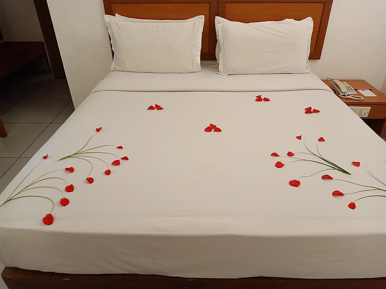 Abad Metro Standard Double Room 3
