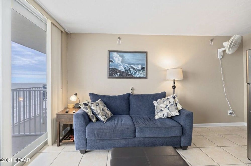 Beautiful Beachfront Resort Condo Panoramic Room 3