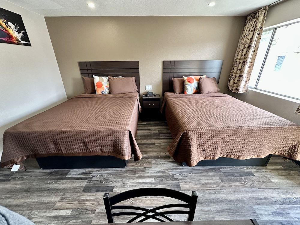 Standard Room, 2 Queen Beds