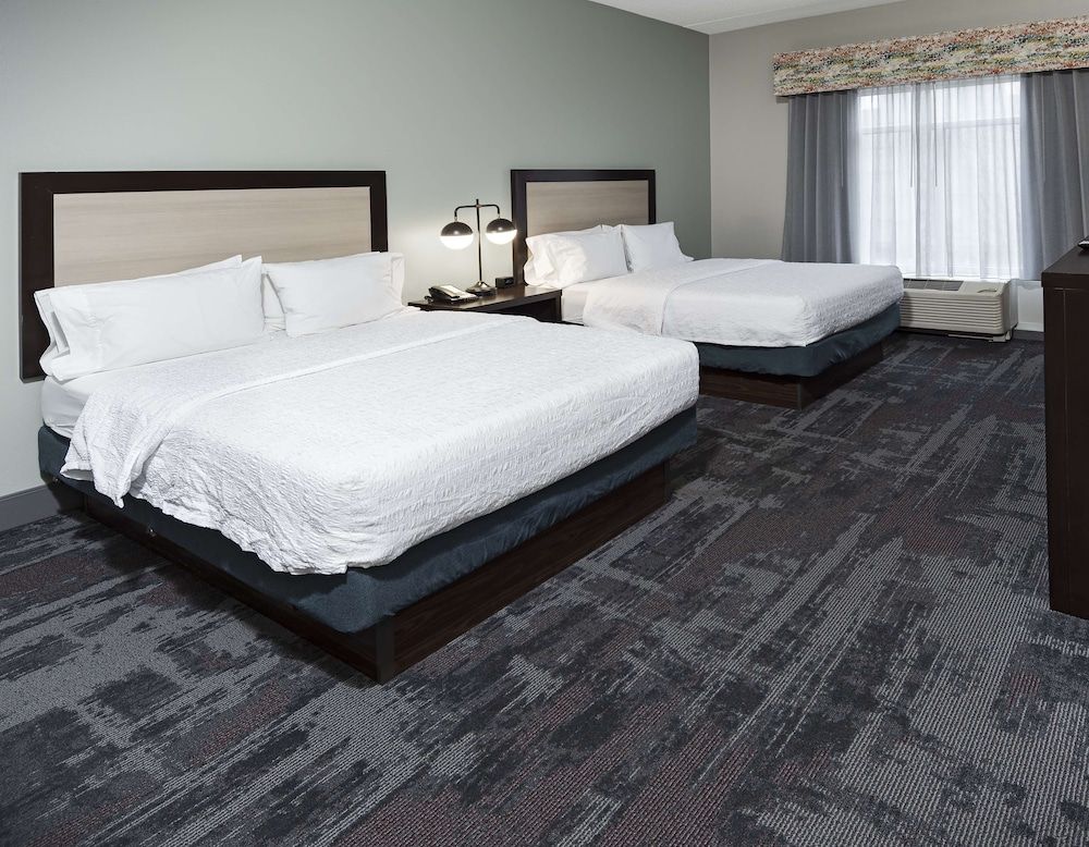 Two Queen Beds
