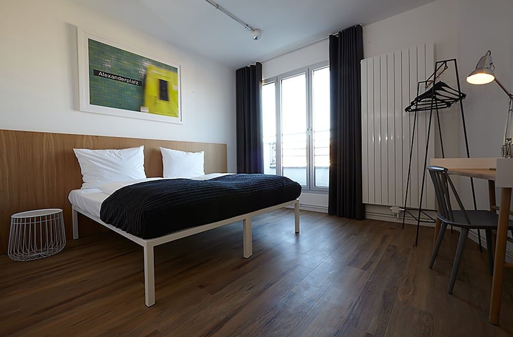 undefined Generator Berlin Mitte 8