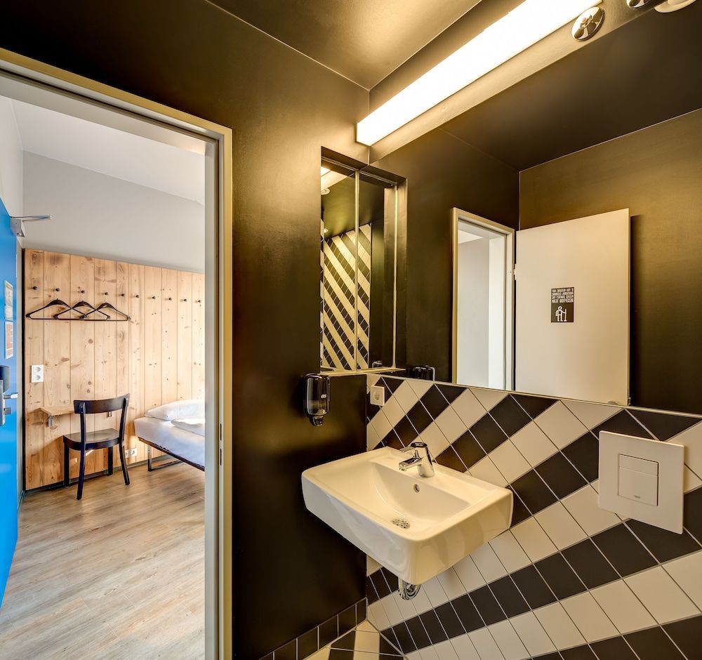 undefined Generator Berlin Mitte 9