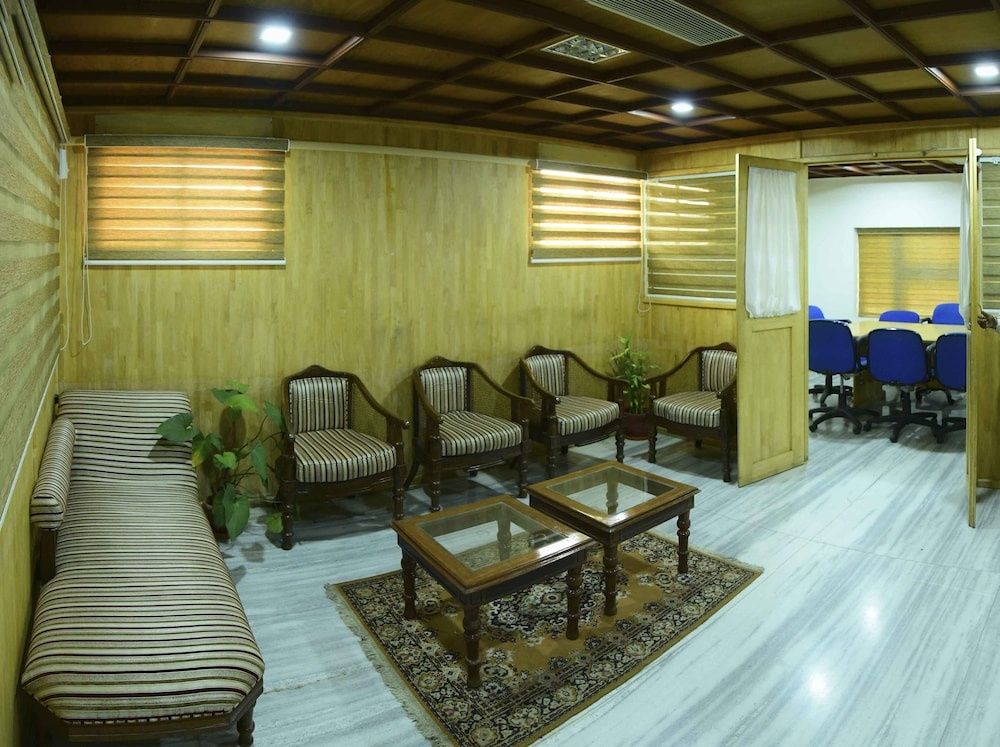 undefined Bharat Hotel 4