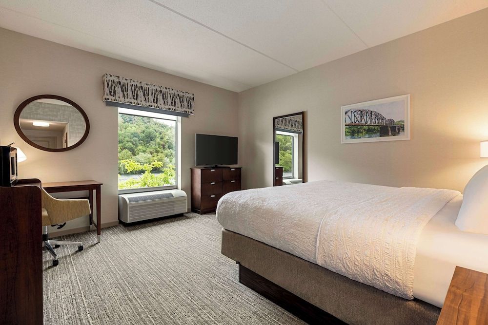 Room, 1 King Bed, Non Smoking