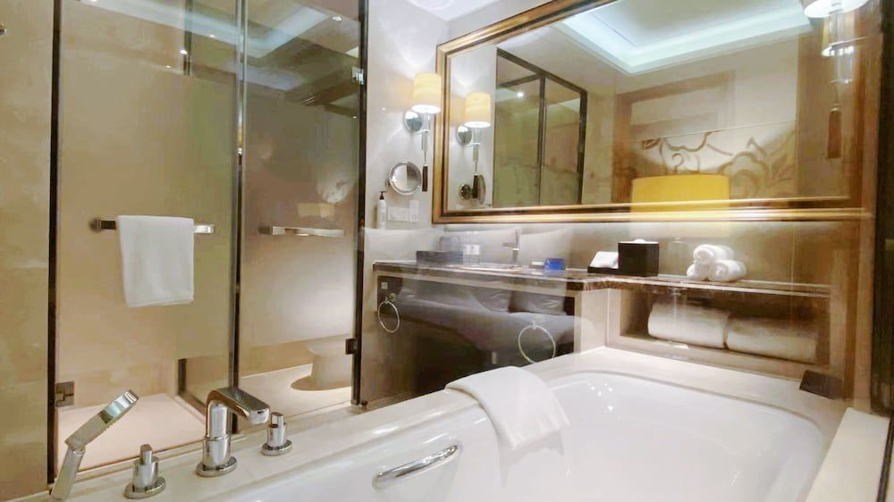 Wanda Realm Ningde Grand Deluxe Twin Room 6