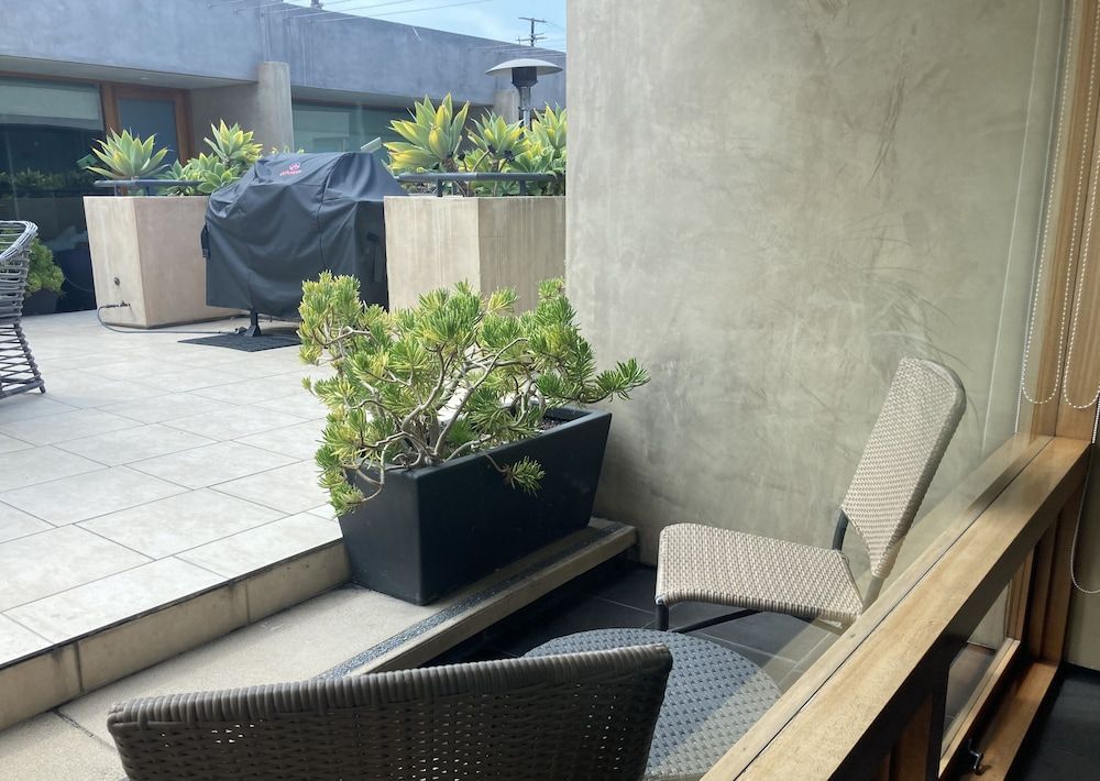 14 West Hotel Deluxe Room, 1 King Bed (North Building) 27