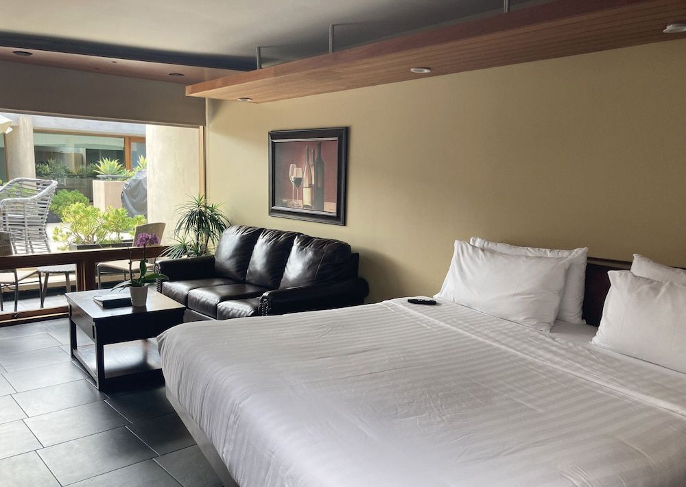 14 West Hotel Deluxe Room, Multiple Beds (North Building) 5