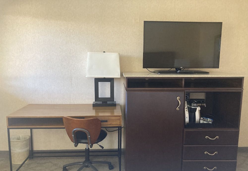 14 West Hotel Standard Room, 2 Full Beds (South Building) 9