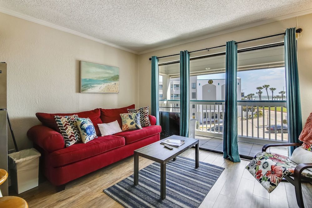 Condo (1 Bedroom)