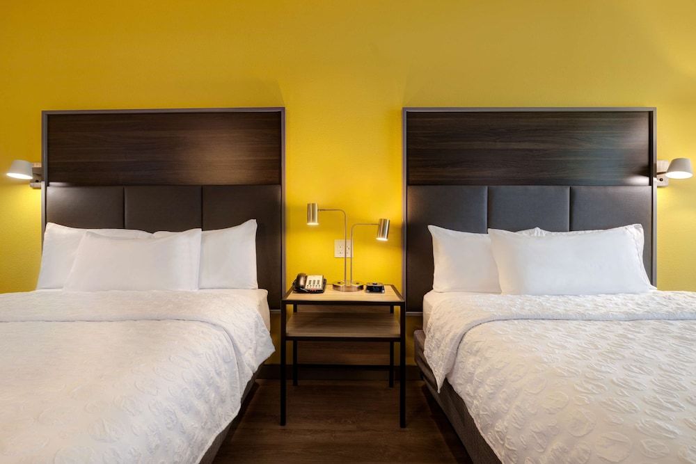 Room, 2 Queen Beds, Accessible, Balcony