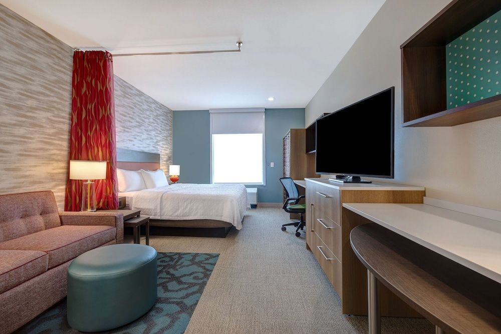 Studio, 1 King Bed, Accessible (Hearing)
