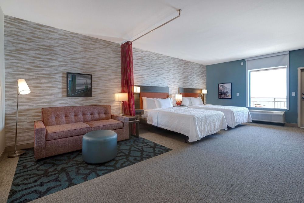 Studio, 2 Queen Beds, Accessible, Bathtub (Mobility & Hearing)