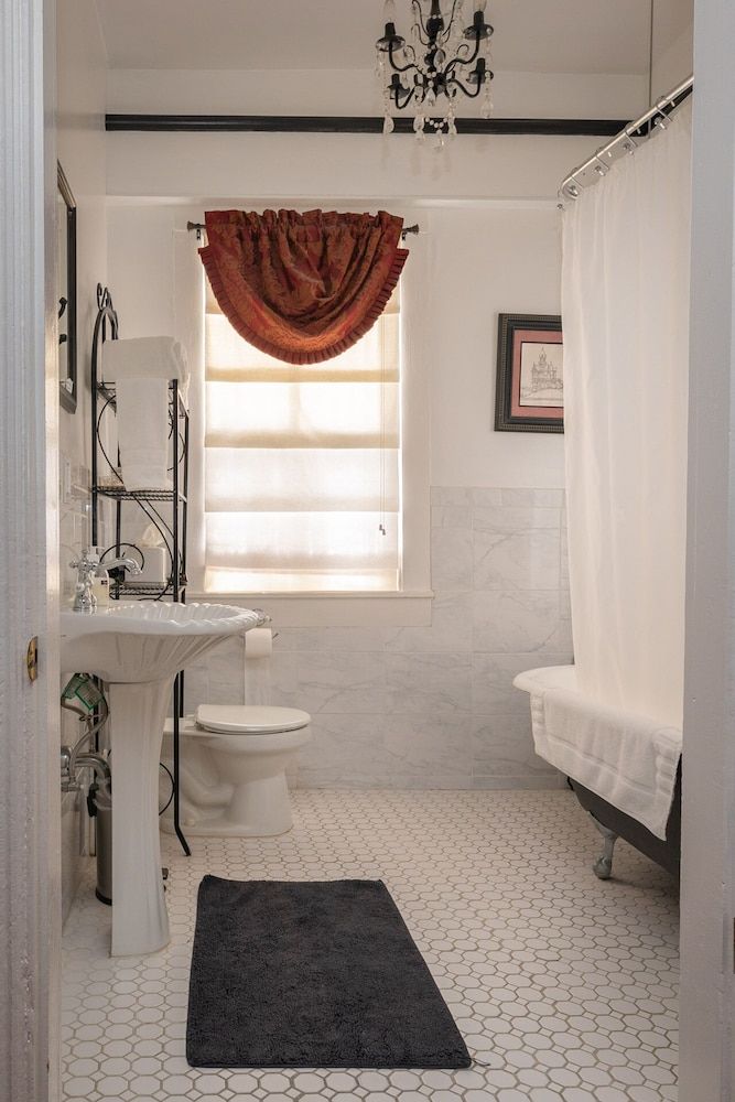 Magnolia Suite