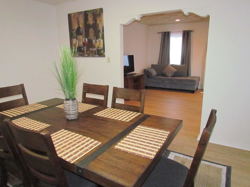 undefined Relaxing Beverlywood house with bbq 8