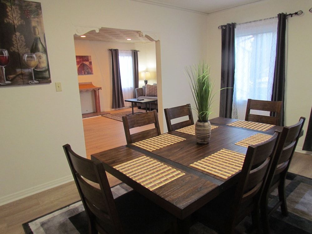 undefined Relaxing Beverlywood house with bbq 7