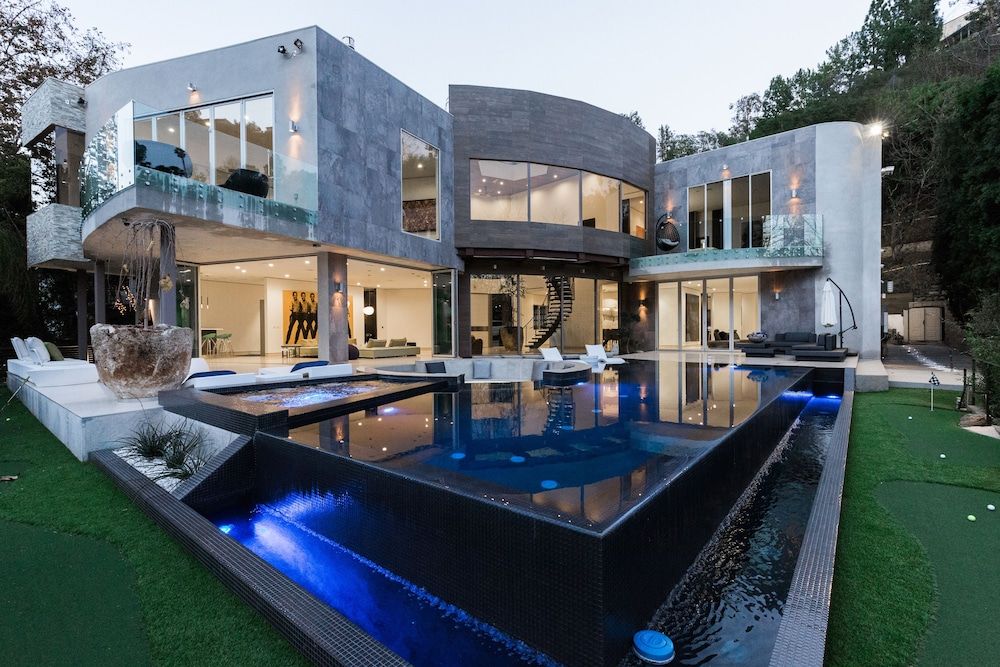 undefined Chantilly Estate 5