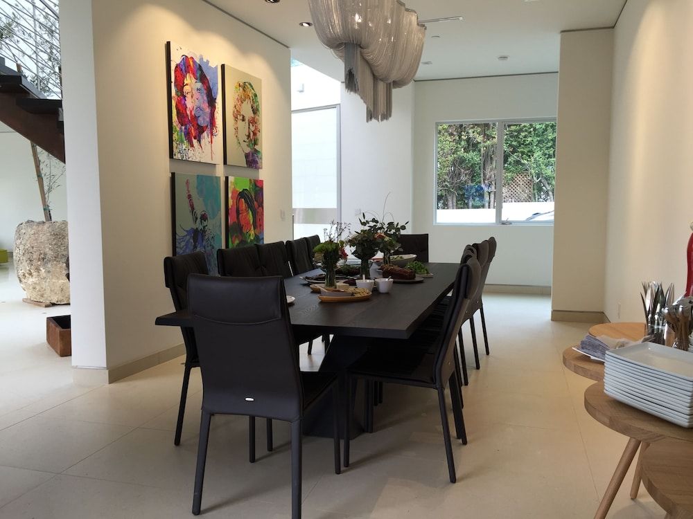 undefined Chantilly Estate