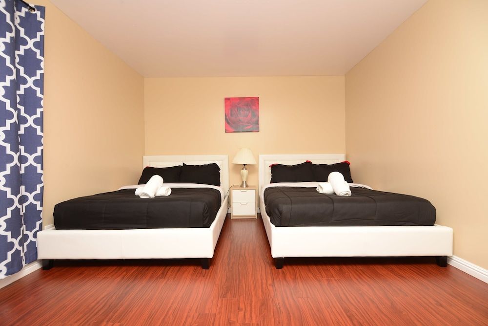 undefined Hollywood Luxury Double bedrooms 7