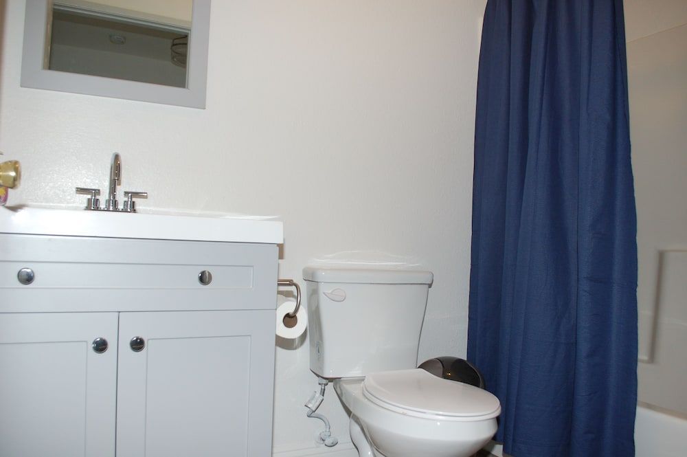 Downtown LA Comfortable Bedrooms Comfort Room, 2 Double Beds 24