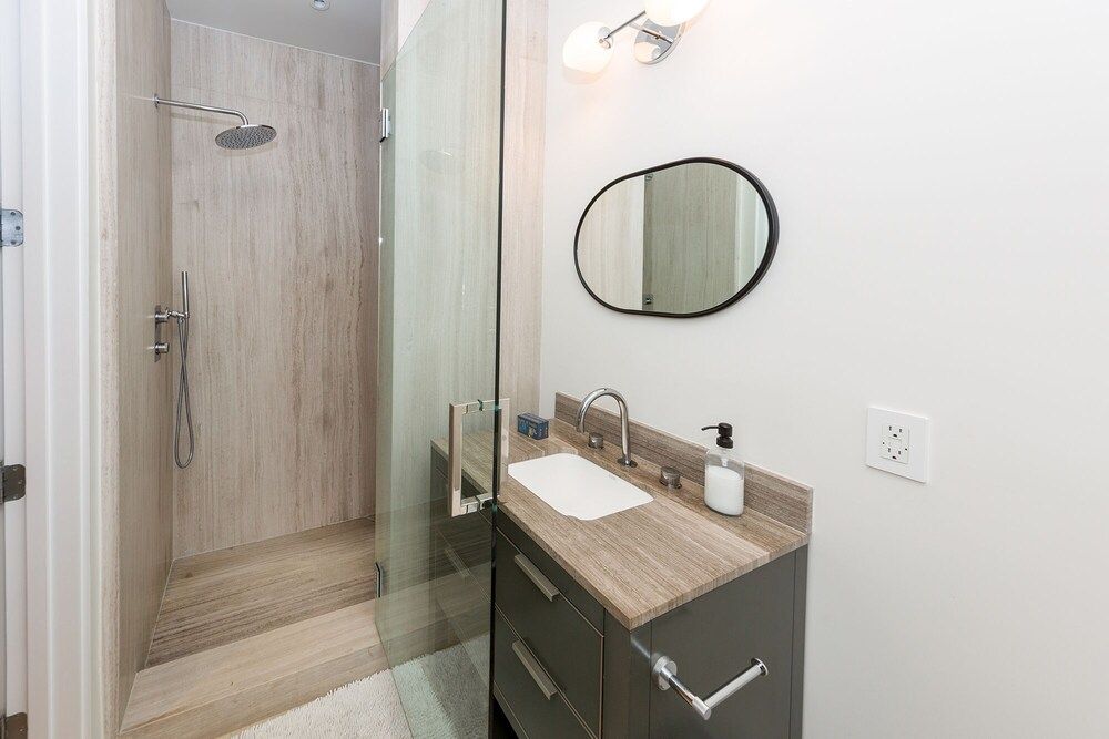 Dream Beverly Hills Mansion W. Pool House, 4 Bedrooms, Private Pool 18