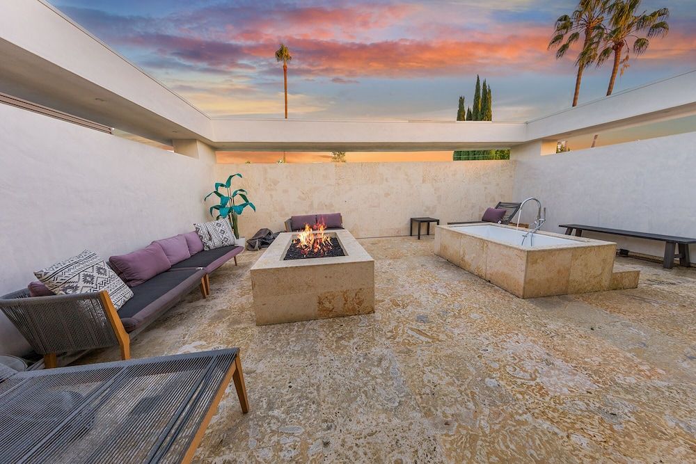 Dream Beverly Hills Mansion W. Pool House, 4 Bedrooms, Private Pool 12