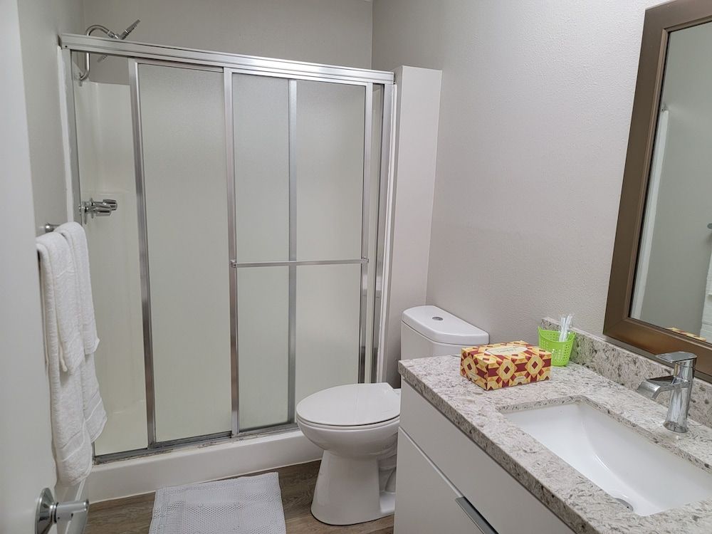 Hollywood Cosmopolitan Apartments Apartment, 2 Bedrooms 12
