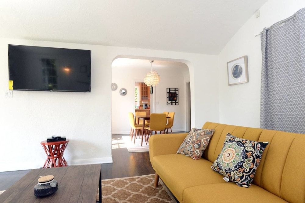 House (3 Bedrooms)