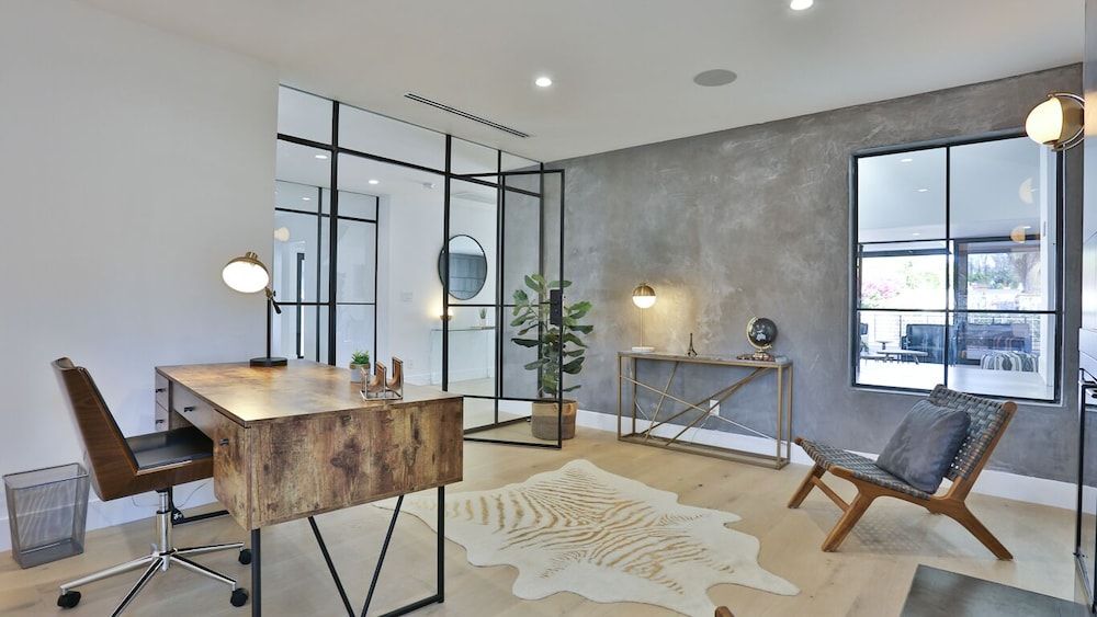 Spacious 5 Bedroom West Hollywood Home with Pool Luxury Villa 13