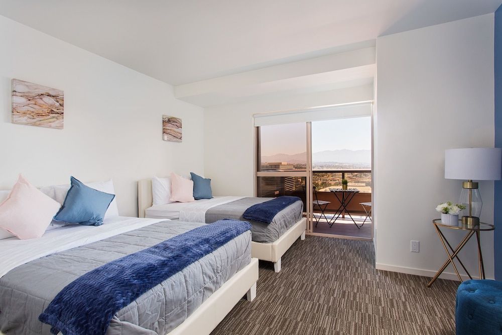 undefined New Urban Downtown LA Luxury Apartment 10