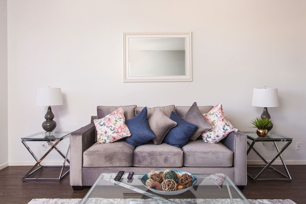 undefined New Urban Downtown LA Luxury Apartment 7