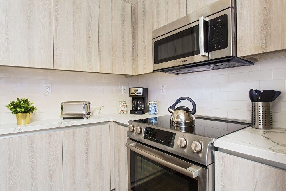 undefined New Urban Downtown LA Luxury Apartment 4