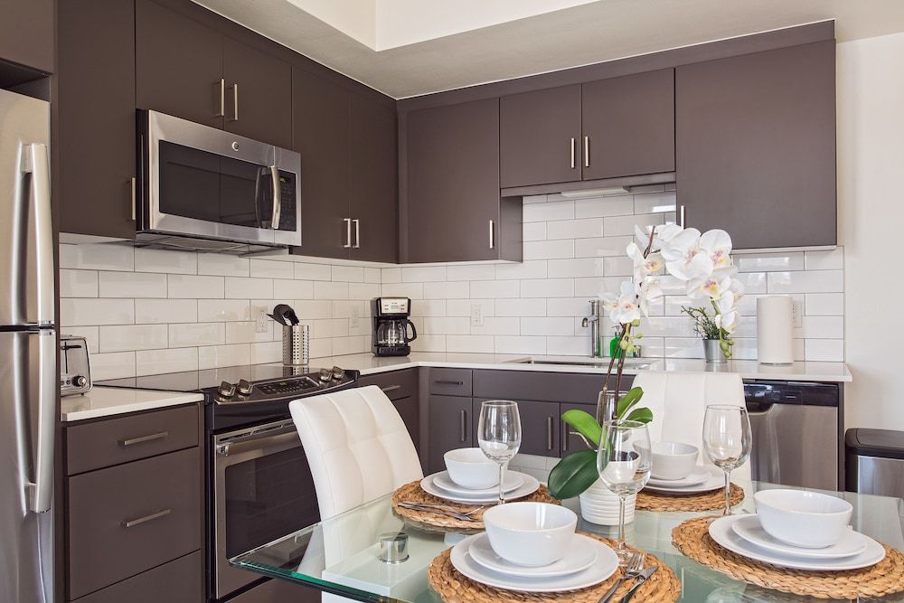 undefined Downtown LA Luxury Two Bedroom Apartment 6