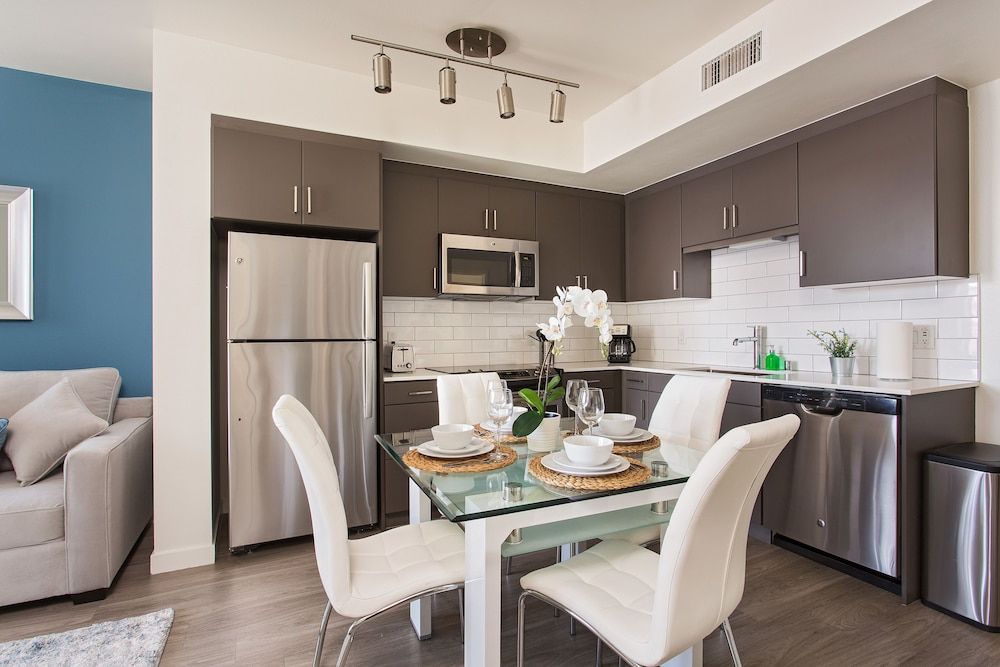 undefined Downtown LA Luxury Two Bedroom Apartment 5