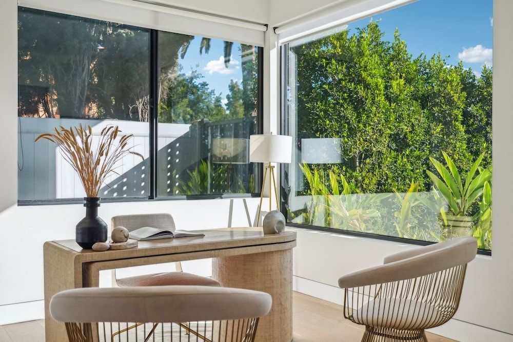 Curson Modern House, Multiple Beds, Pool Access, Pool View (Curson Modern) 9