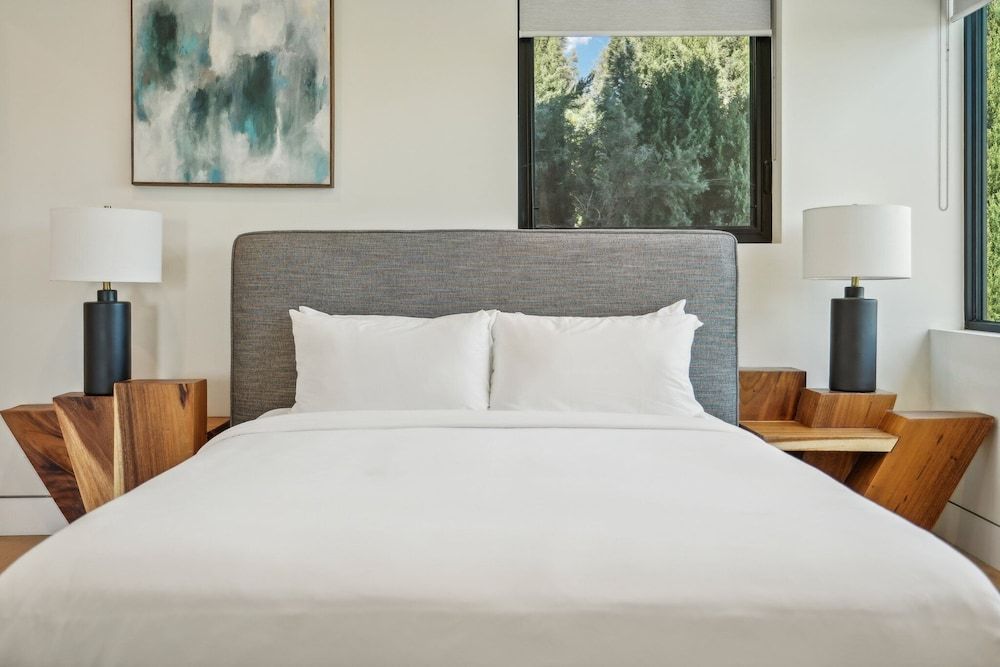 undefined Curson Modern