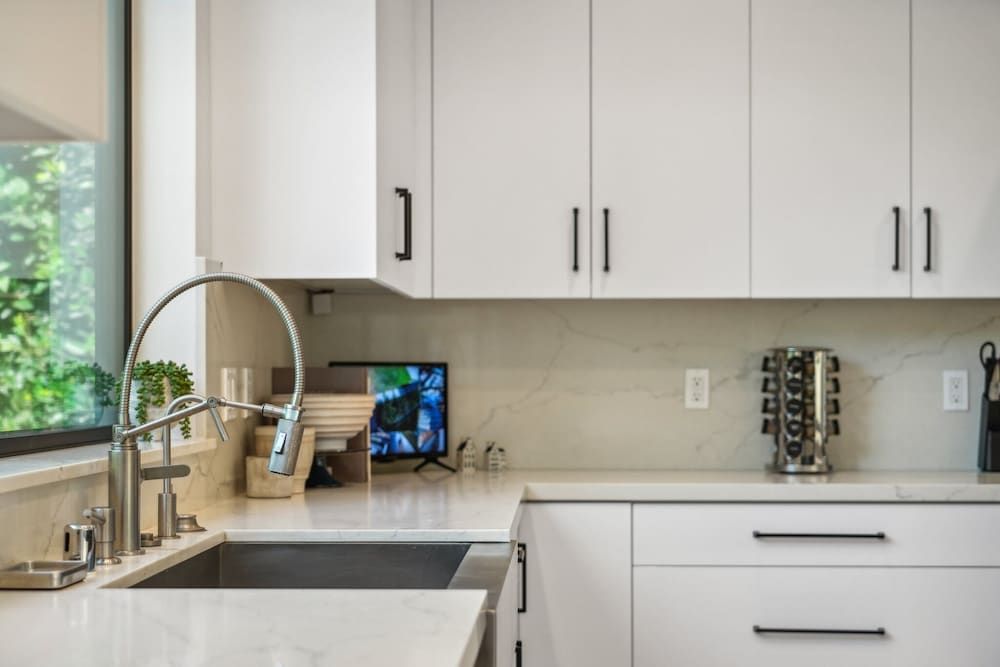 undefined Curson Modern 6