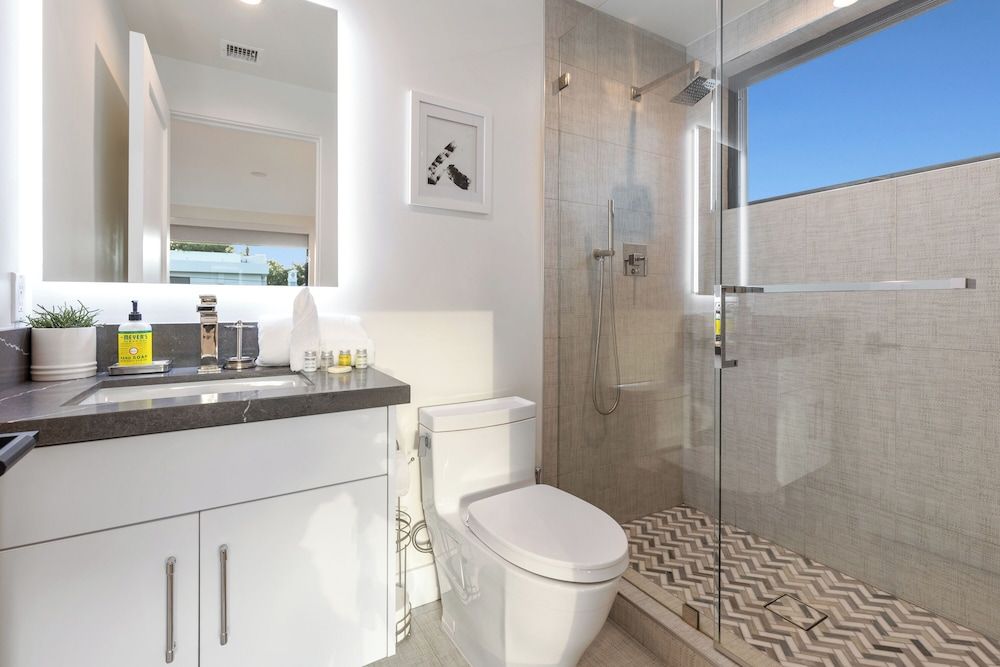 Curson Modern House, Multiple Beds, Pool Access, Pool View (Curson Modern) 12