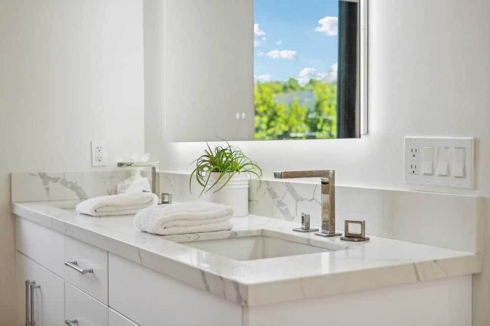 Curson Modern House, Multiple Beds, Pool Access, Pool View (Curson Modern) 11