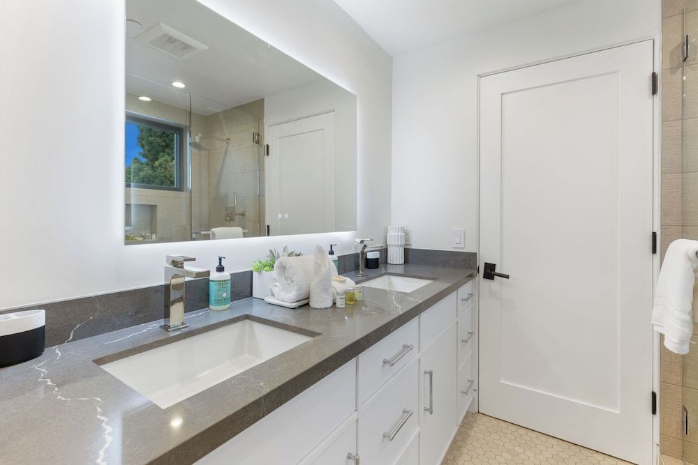 Curson Modern House, Multiple Beds, Pool Access, Pool View (Curson Modern) 13