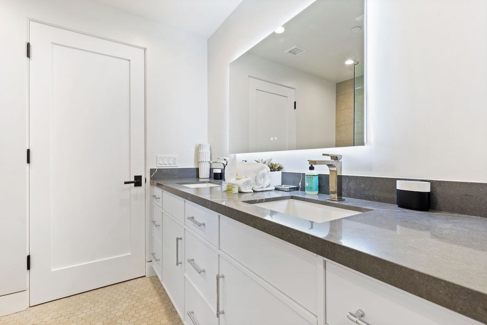 Curson Modern House, Multiple Beds, Pool Access, Pool View (Curson Modern) 14