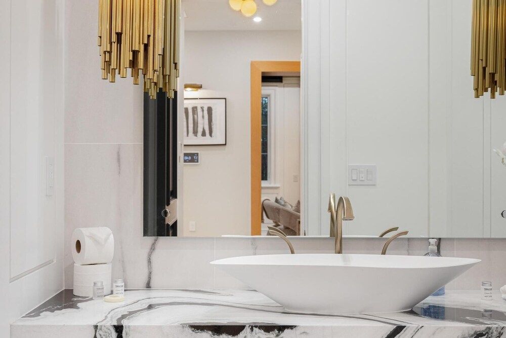 Gardner Modern Villa, Multiple Beds, Private Pool, Pool View 18